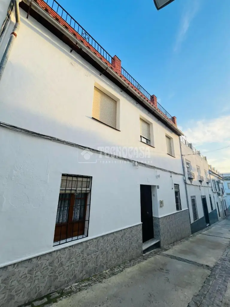 Casa en venta en Montilla centro amplia y luminosa