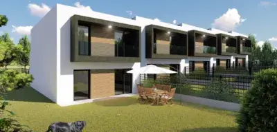 Chalet pareado en venta en Barrio de la Voz al Rey