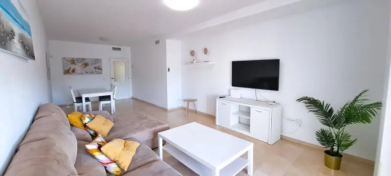 Apartamento en Manilva Costa con Vistas al Golf