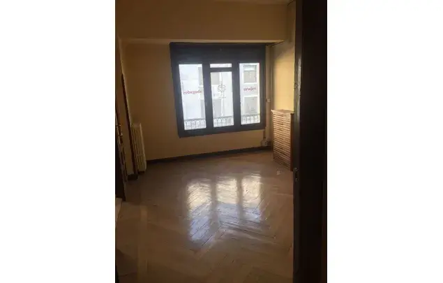 Alquiler piso 4 habitaciones 135m2 Oviedo centro