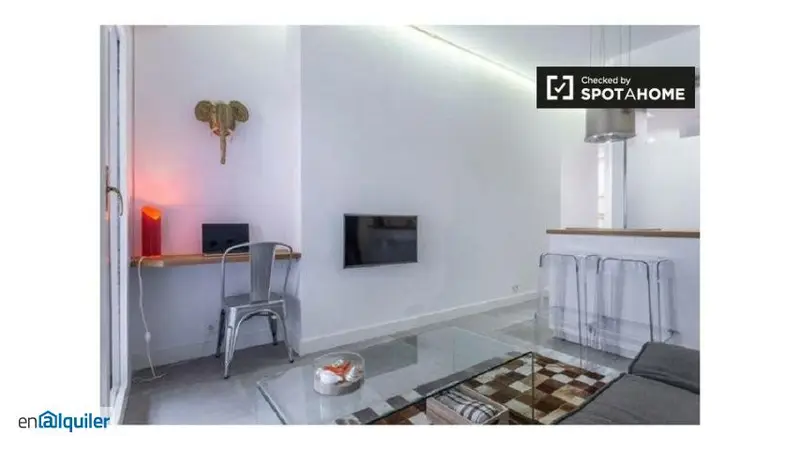 Estudio en El Viso con todos los gastos incluidos