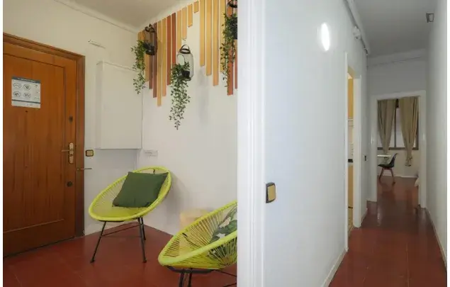 Alquiler Apartamento 4 Dormitorios Barcelona Estudiantes Profesionales