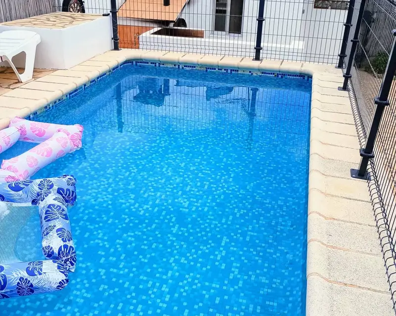 Chalet en Venta Picassent 3 Dormitorios Piscina Cerca Valencia