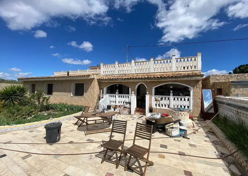 Casa Rural con Apartamento Sax Alicante 6 Dormitorios 3 Baños