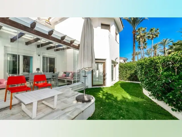 Apartamento de Lujo 3 Dormitorios 4 Banos Elviria