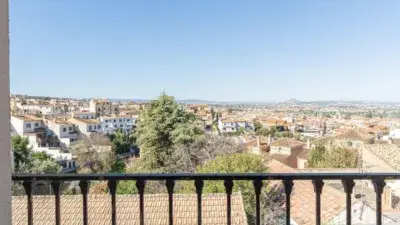 Piso en venta en La Zubia con garaje y excelentes vistas