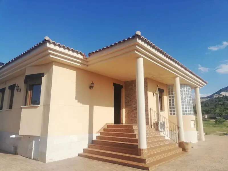 Villa en Venta Yecla 2 Dormitorios 170m2