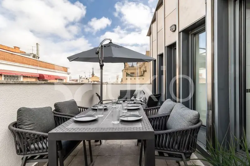 Apartamento en alquiler Madrid 3 dormitorios 1 ba
