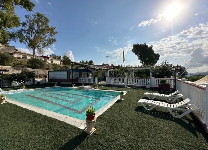 Villa en Cieza con Piscina y Huerto