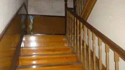 Casa en Venta A Estrada Centro para Rehabilitar con Jardin
