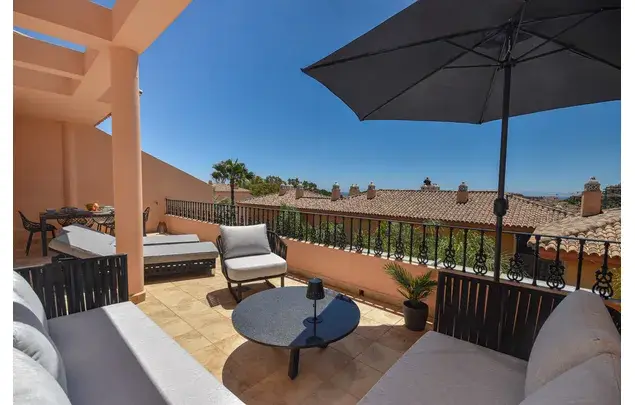 Alquiler Apartamento 3 Dormitorios 160m2 Marbella