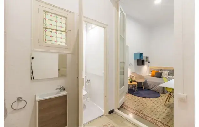 Habitacion con Baño Privado en Gracia Barcelona