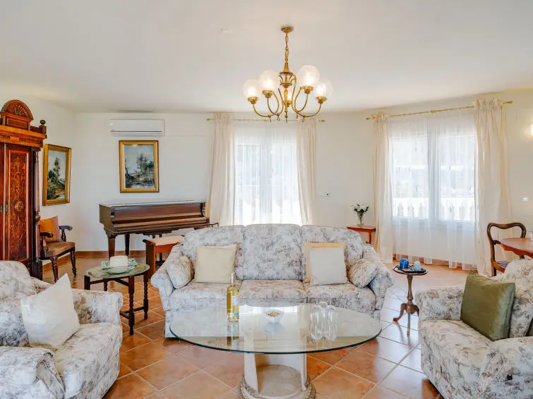 Casa Villa 3 Dormitorios Alquiler Denia Espaa