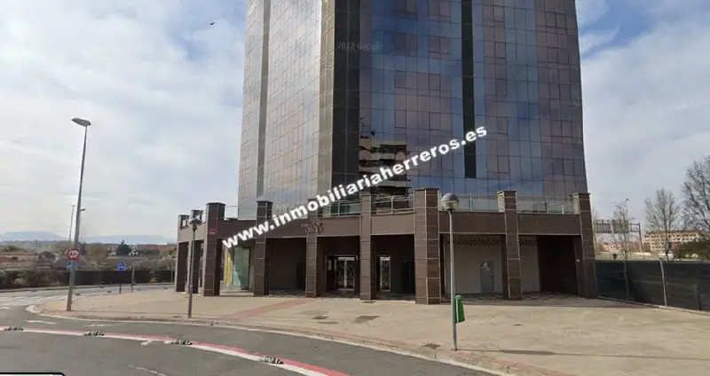 Venta Local Comercial Universidad Logroño 200m2 Salida Humos