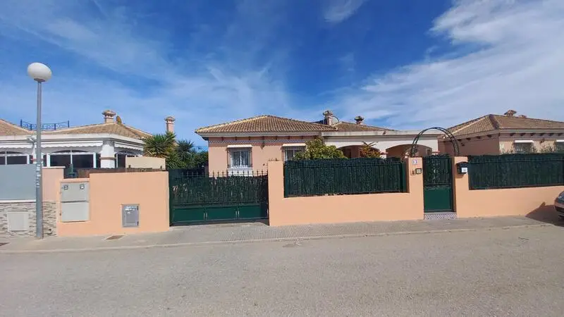 Villa 3 Dormitorios Los Montesinos Alicante