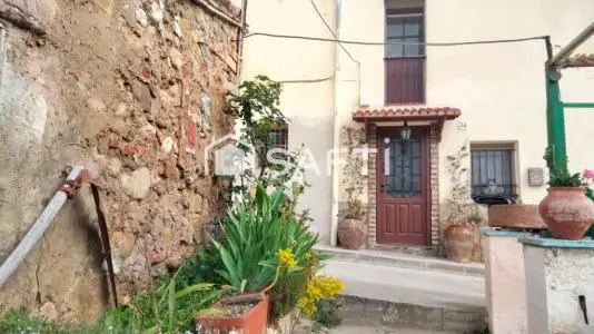 Casa Rural Catalana Siglo XVIII con Desvan