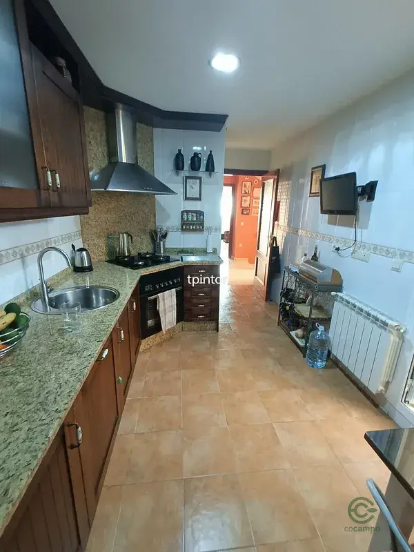 Casa en Caceres 4 dormitorios 3 banos 3 patios garaje gimnasio