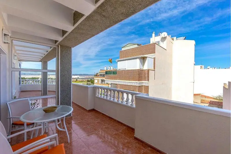 Apartamento 3 Dormitorios Torrevieja Cerca de la Playa