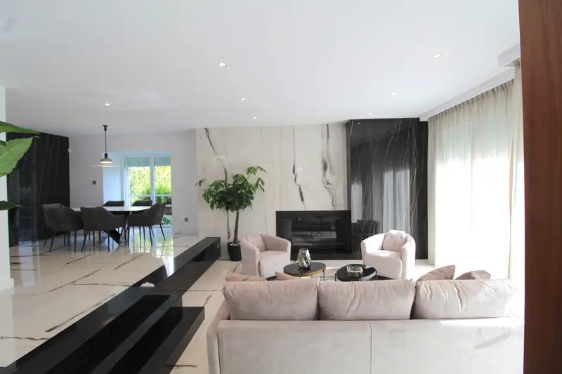 Casa-Villa de 5 Dormitorios alquiler Nueva Andalucia, España