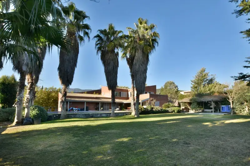 Casa en Venta Cabrera de Mar 4 Dormitorios 450m2 Jardin Piscina