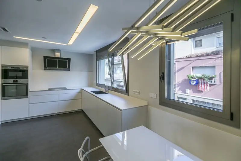 Chalet de Lujo en Sabadell con Piscina y Jardín