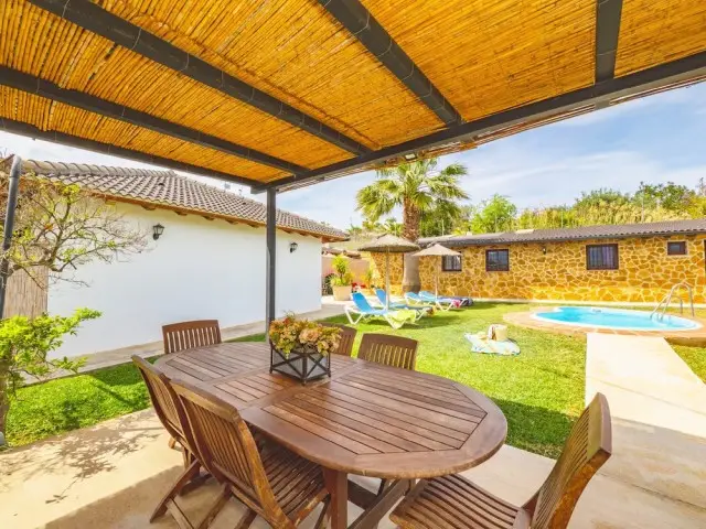 Casa Rural con Piscina en Cártama 2 Dormitorios Ideal Familias