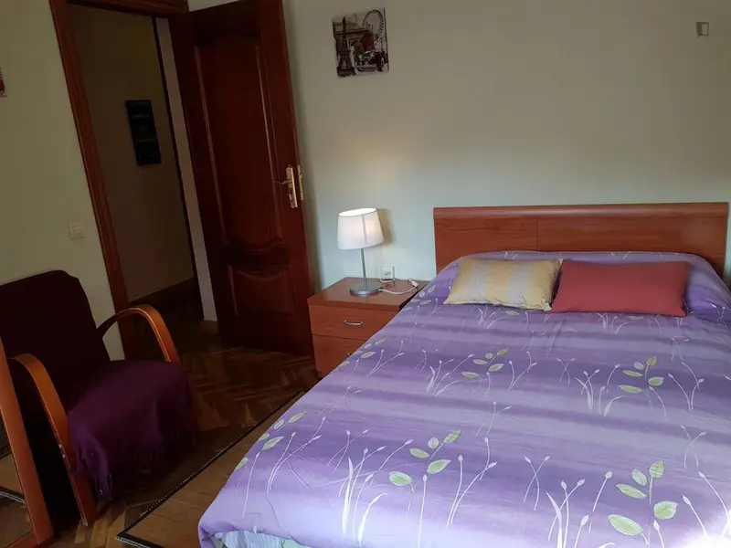 Habitacion Doble en Piso de 5 Dormitorios Salamanca Barrio del Oeste