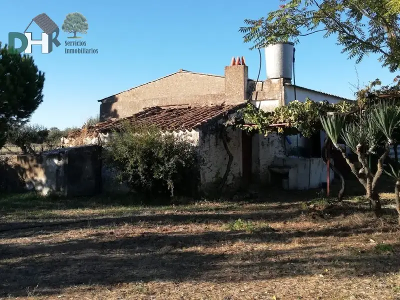 Venta Finca en Badajoz - Ref: 534-534-BA-064
