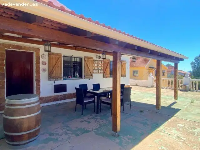 Chalet en Montana con Piscina Mogente