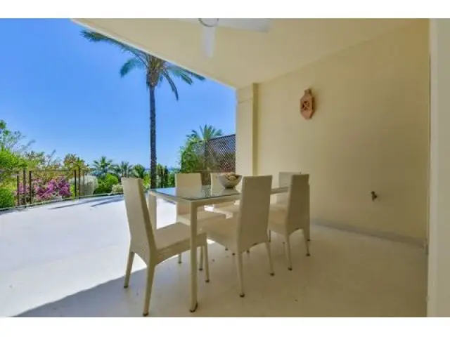 Bungalow en Altea con Vistas al Mar y Piscina