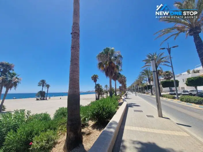 Apartamento en Carboneras  Primera Linea de Playa