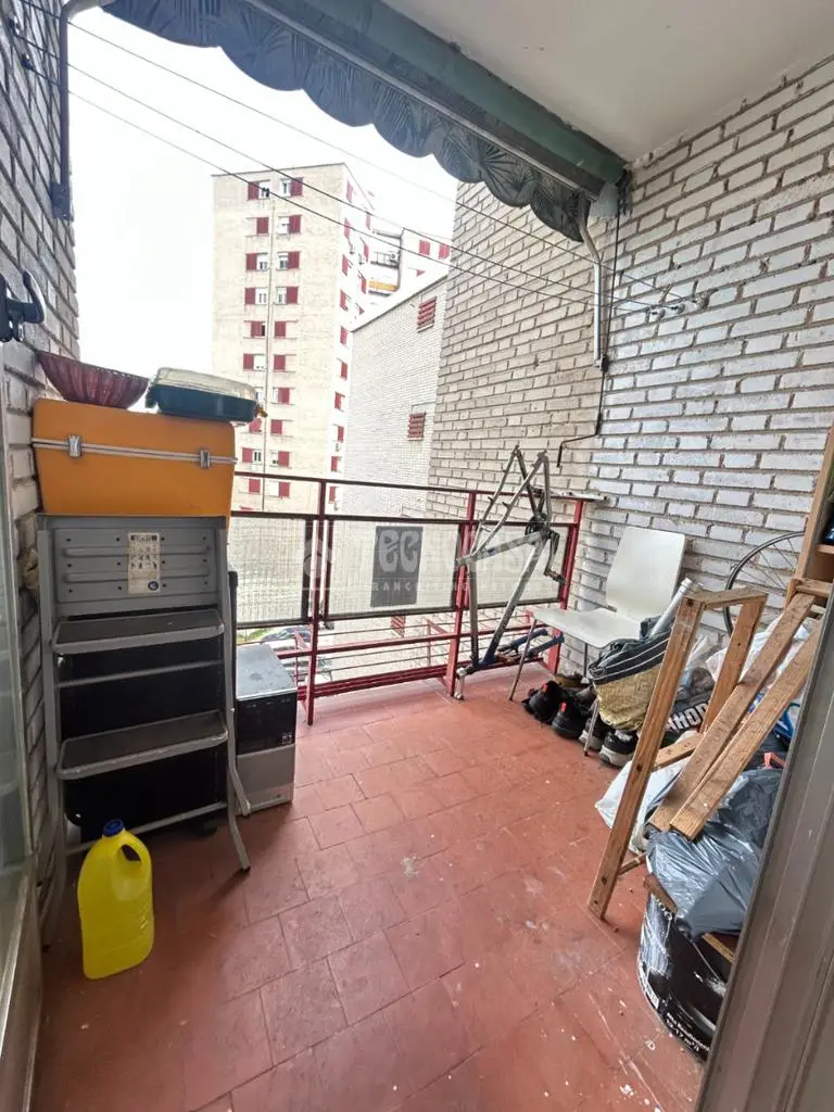 Piso en Aluche 3 dormitorios 65m2 terraza Ascensor