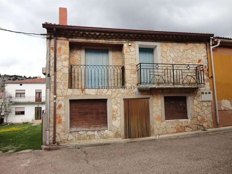 Venta Villa Espejon Soria Tres Viviendas Jardin Garaje
