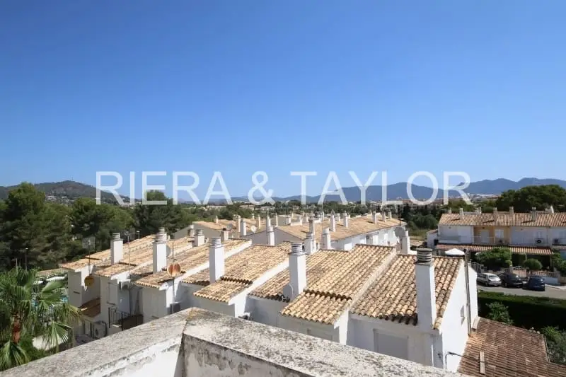 Casa en venta 5 dormitorios 3 banos garaje Cala Bona Mallorca