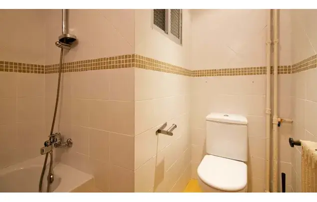 Habitaci
ón Madrid 105m
² Estudiantes Profesionales