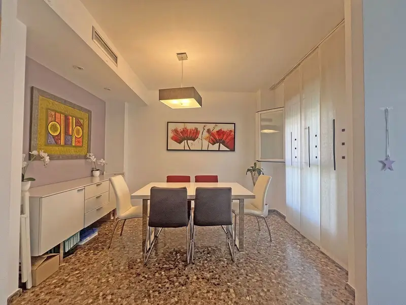 Piso en Venta Paterna Valencia 4 Dormitorios 2 Baños Garaje Trastero
