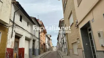 Casa en Venta en La Pobla del Duc 164m2 con Garaje y Patio