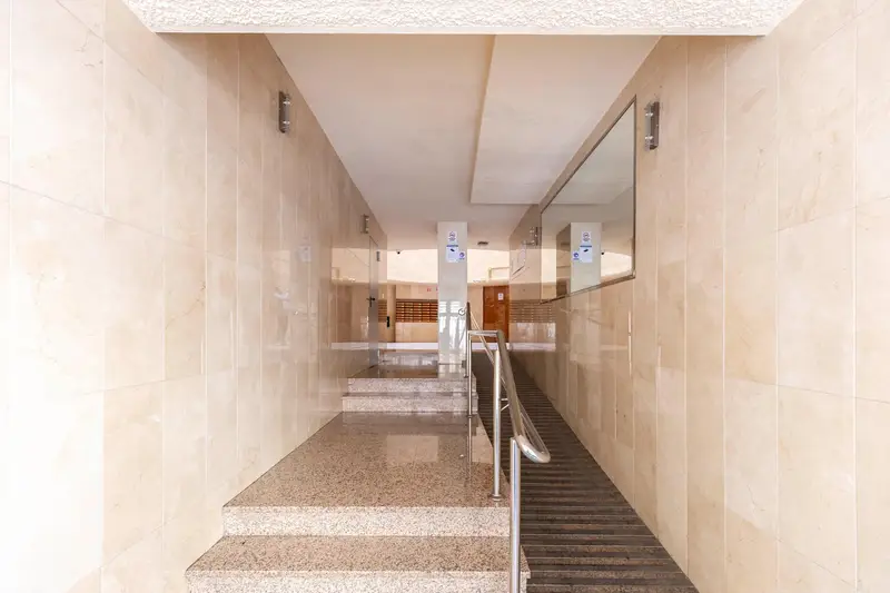 Venta Piso con calefacción en Altamira Almería