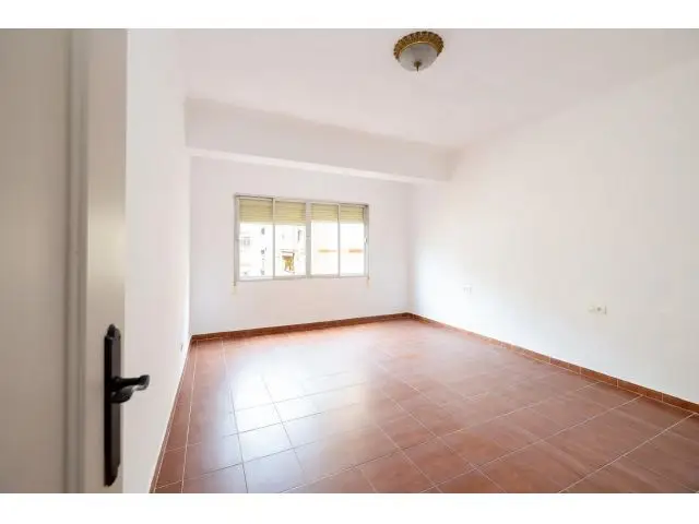 Piso en Venta en Motril Centro 4 Dormitorios