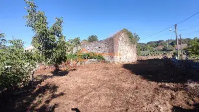 Casa en venta para restaurar en Boborás
