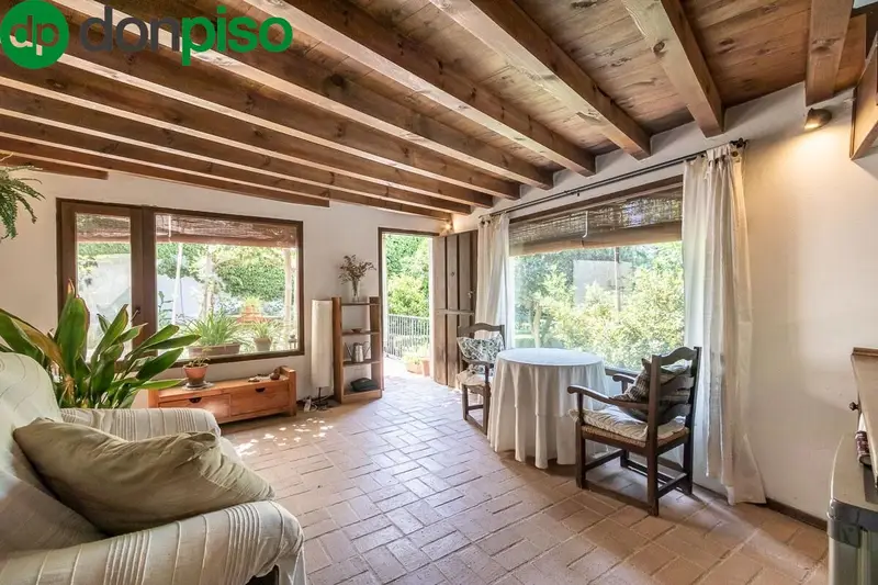 Chalet en venta en Granada: Carmen con piscina y dos viviendas