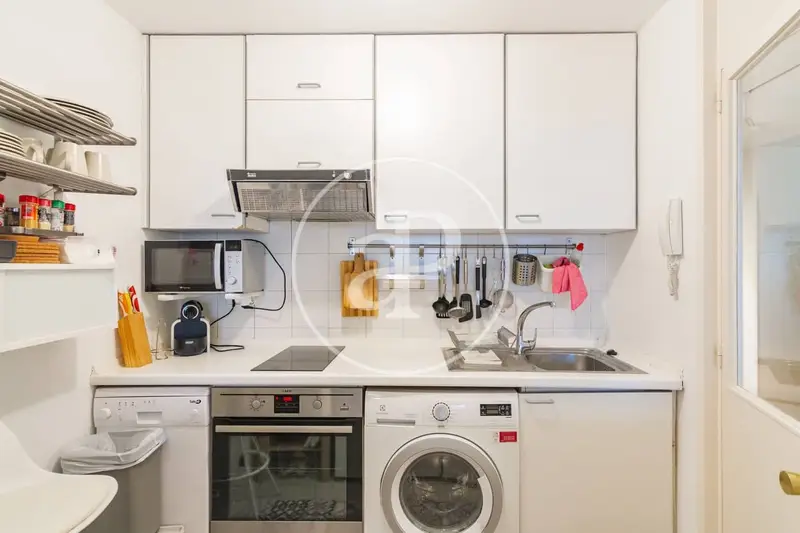 Apartamento en Alquiler Madrid 2 Dormitorios Amueblado Reformado