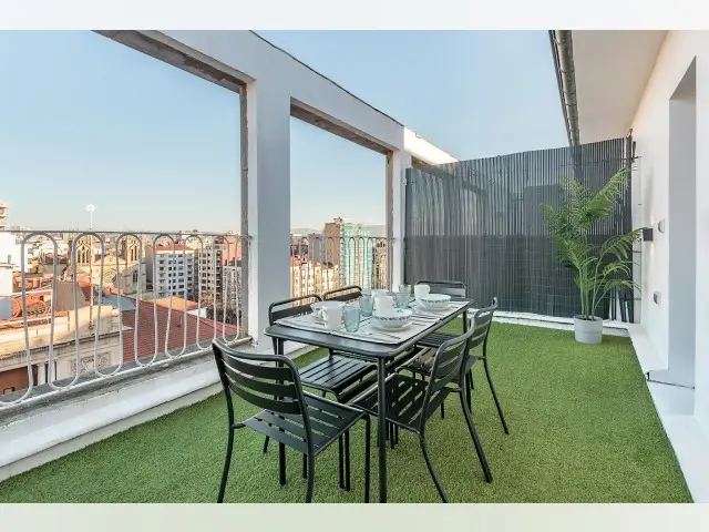 Ático con Terraza y Vistas en Gijón