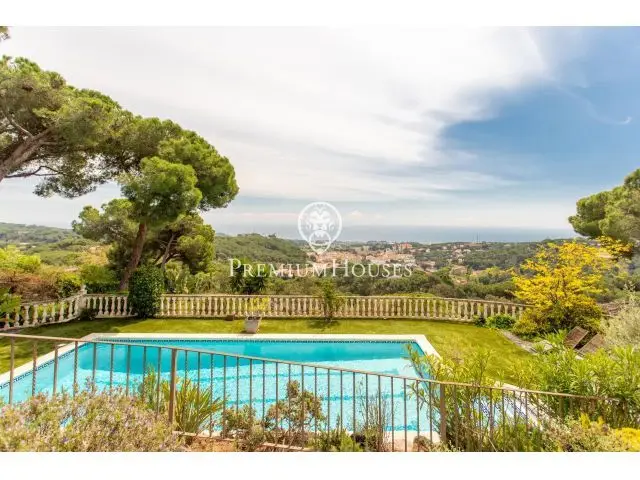 Casa en Venta en Sant Andreu de Llavaneres con Vistas al Mar