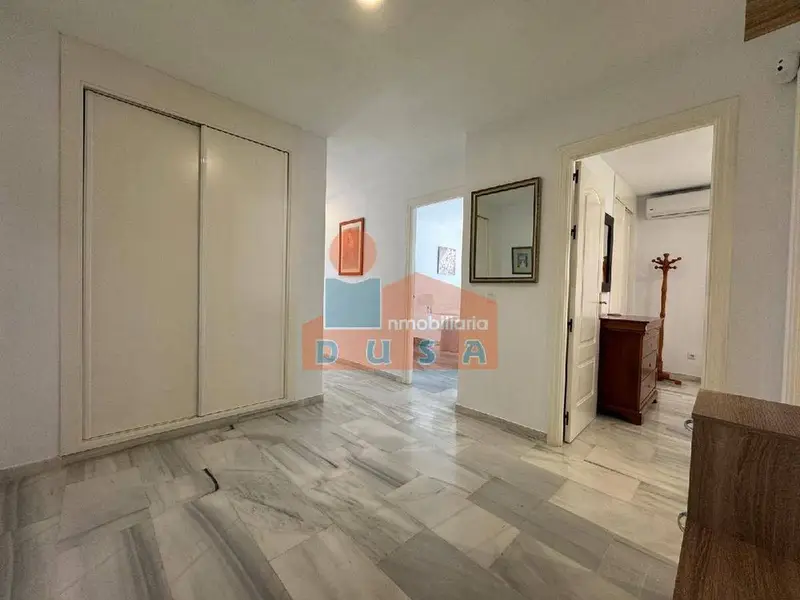 ATICO EN PLAZA DE LA IGLESIA | 2.300 €, 139 m²