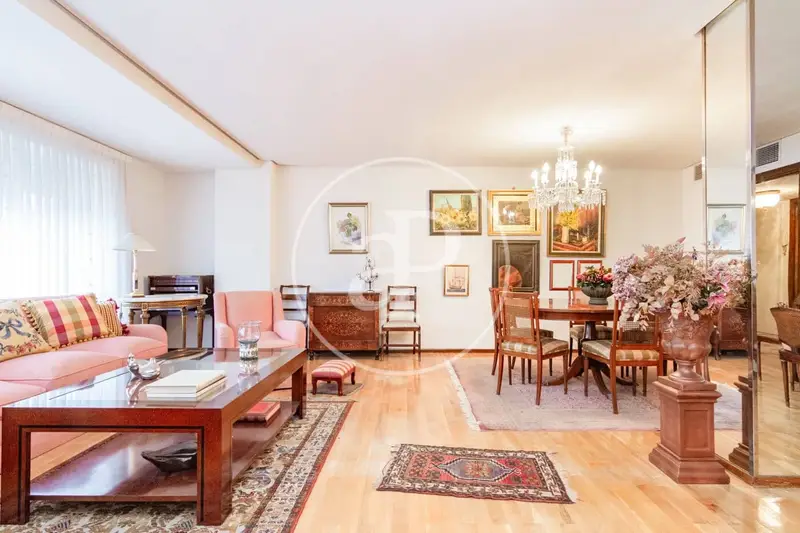 Apartamento en venta en Trafalgar Madrid 4 dormitorios 5 baños
