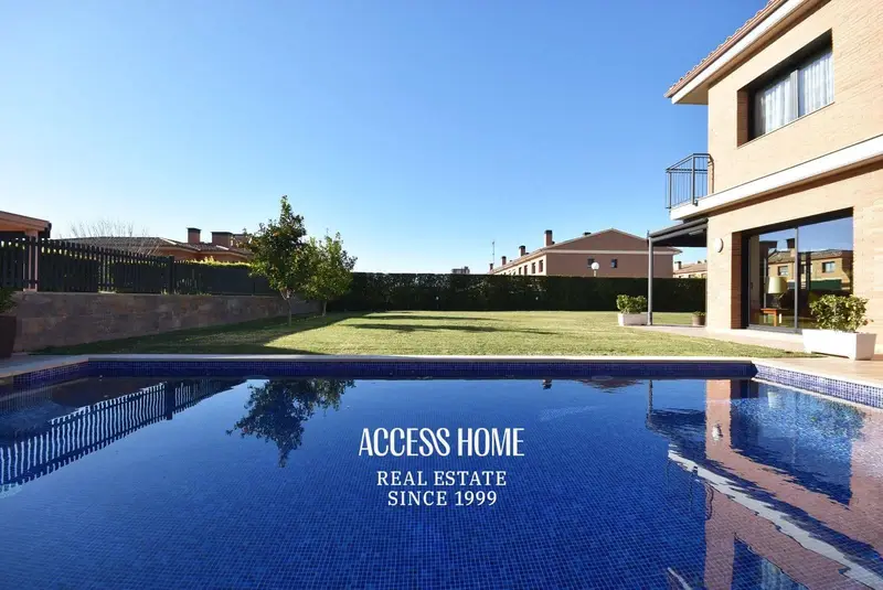 Chalet en venta en Cabrera de Mar cerca de Vilassar de Mar