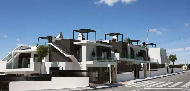 Parcela en Los Montesinos para construir casa o casas