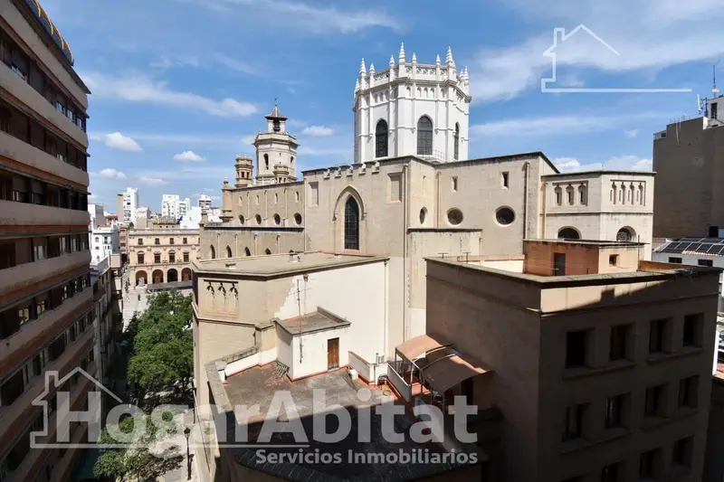 Piso en venta en Centro Castellon Con vistas a la Concatedral