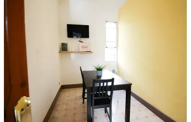 Habitaci
ón en piso compartido en Eixample Barcelona
